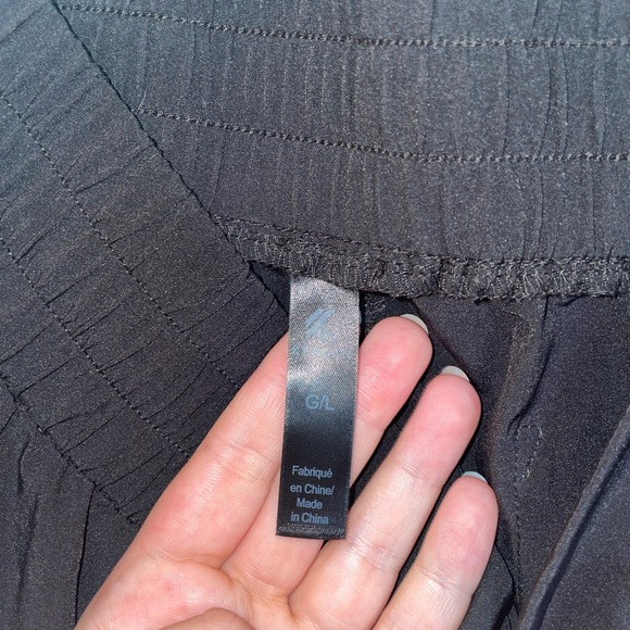 WINNERS Black Athletic Short with Pockets - Picture 2 of 2